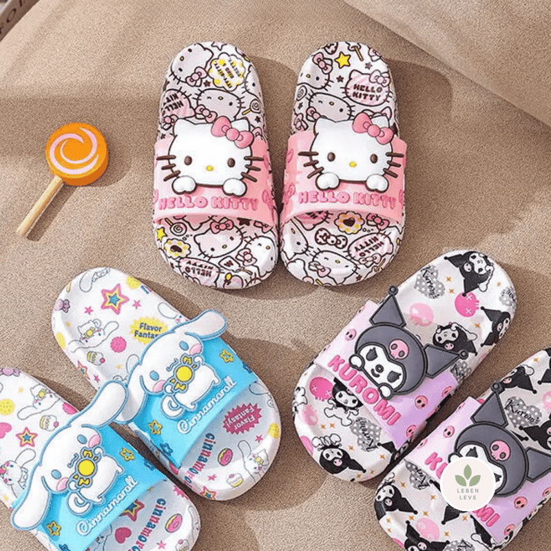 Chinelo Hello Kitty - So Soft + Brinde Par de Meias Hello Kitty