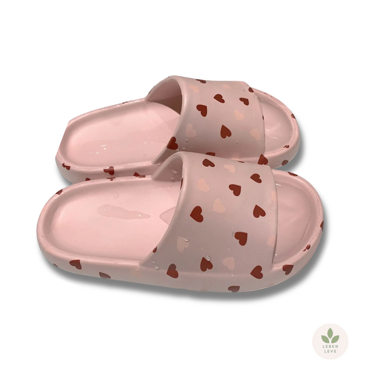 Chinelo Hearts -