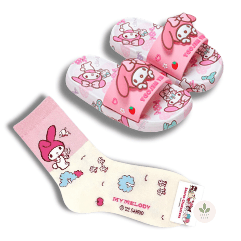 Chinelo Hello Kitty - So Soft + Brinde Par de Meias Hello Kitty